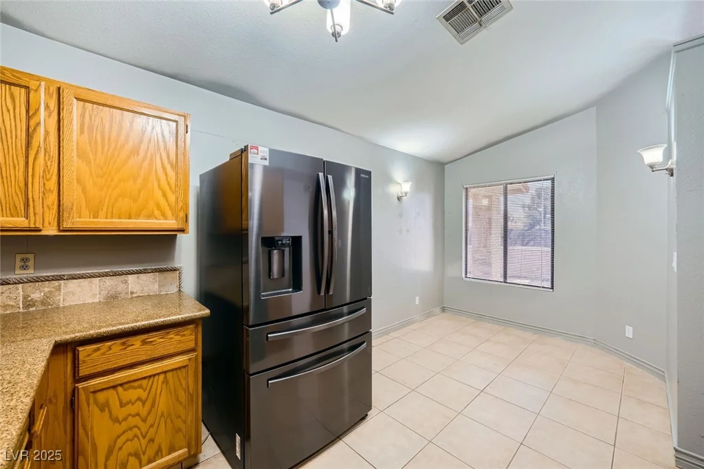 100 Underhill, Las Vegas, NV 89145