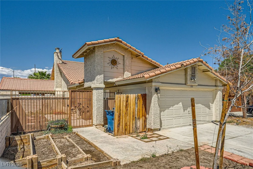 100 Underhill, Las Vegas, NV 89145
