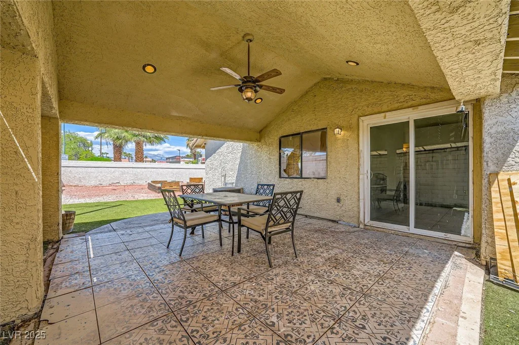 100 Underhill, Las Vegas, NV 89145