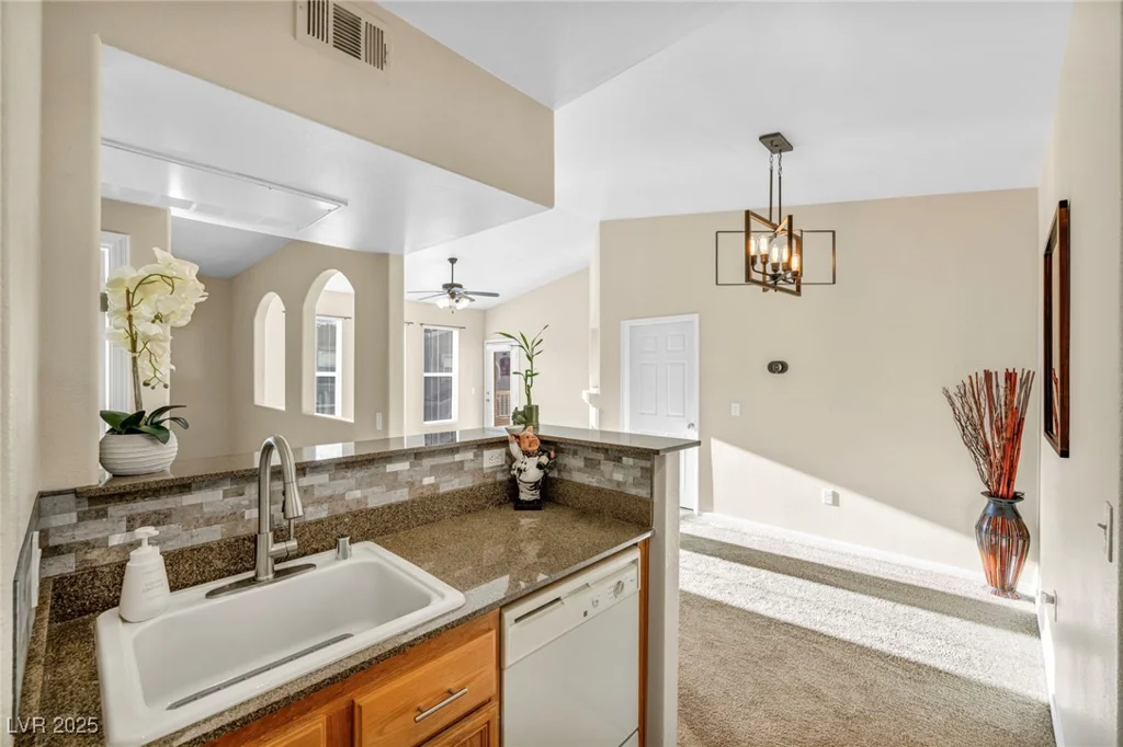 10550 Alexander, Las Vegas, NV 89129