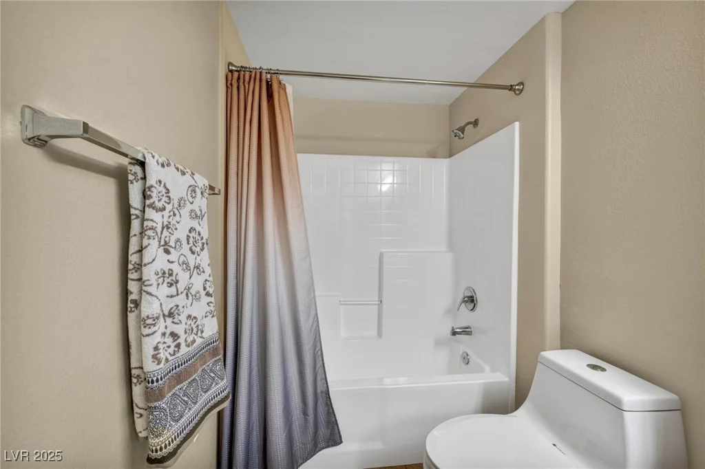 10550 Alexander, Las Vegas, NV 89129
