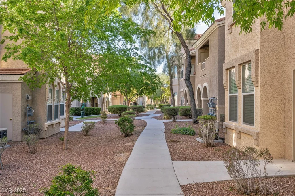 10550 Alexander, Las Vegas, NV 89129