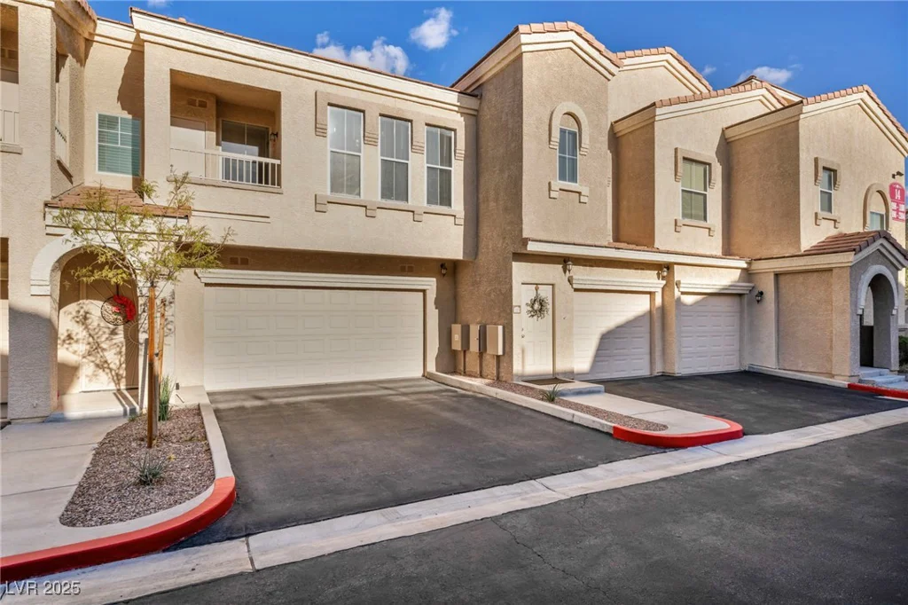10550 Alexander, Las Vegas, NV 89129