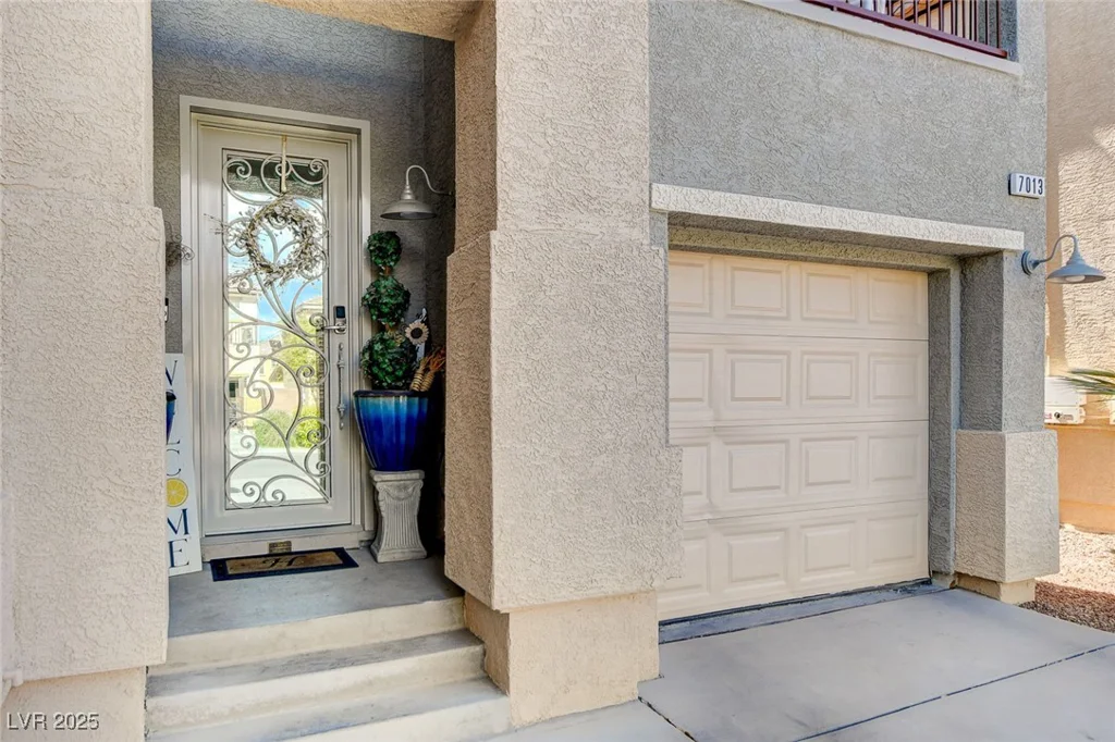 7013 Pink Flamingos, North Las Vegas, NV 89084