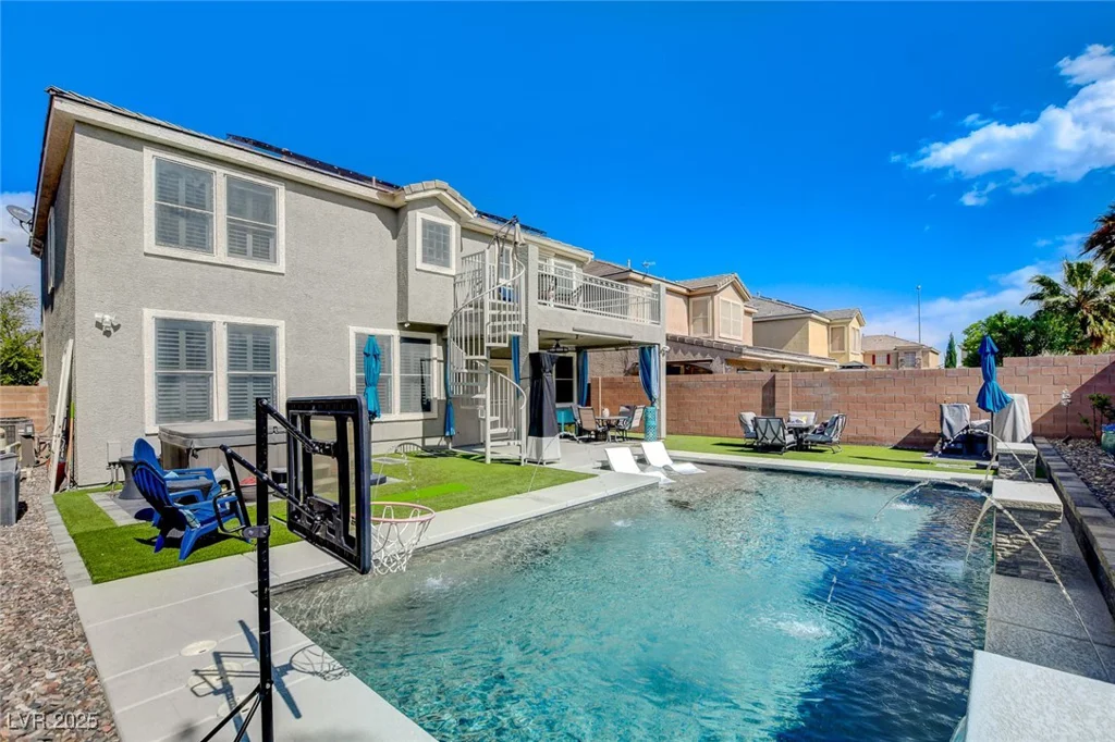 7013 Pink Flamingos, North Las Vegas, NV 89084