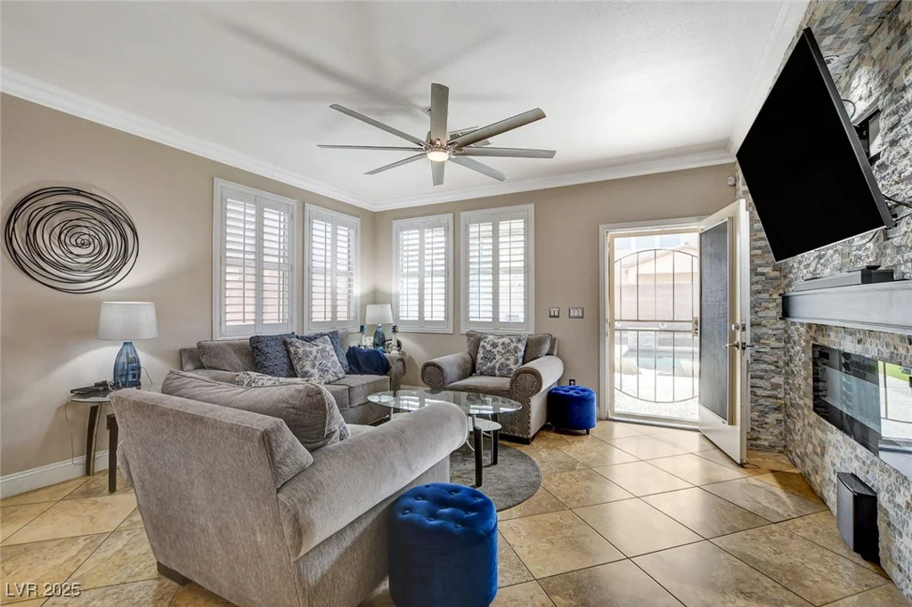 7013 Pink Flamingos, North Las Vegas, NV 89084