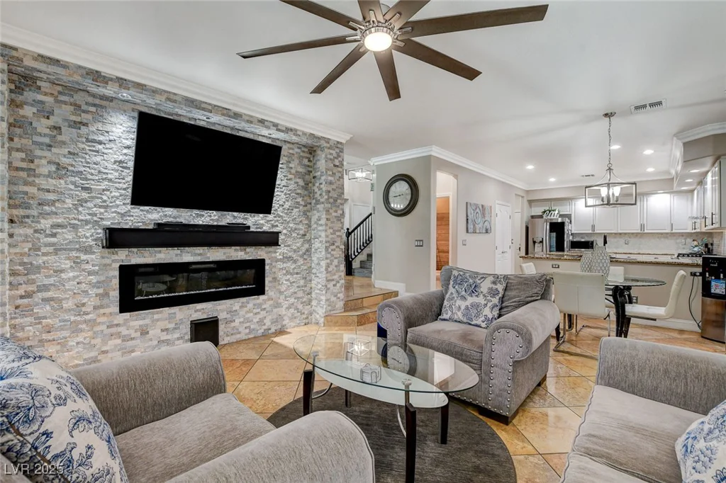 7013 Pink Flamingos, North Las Vegas, NV 89084