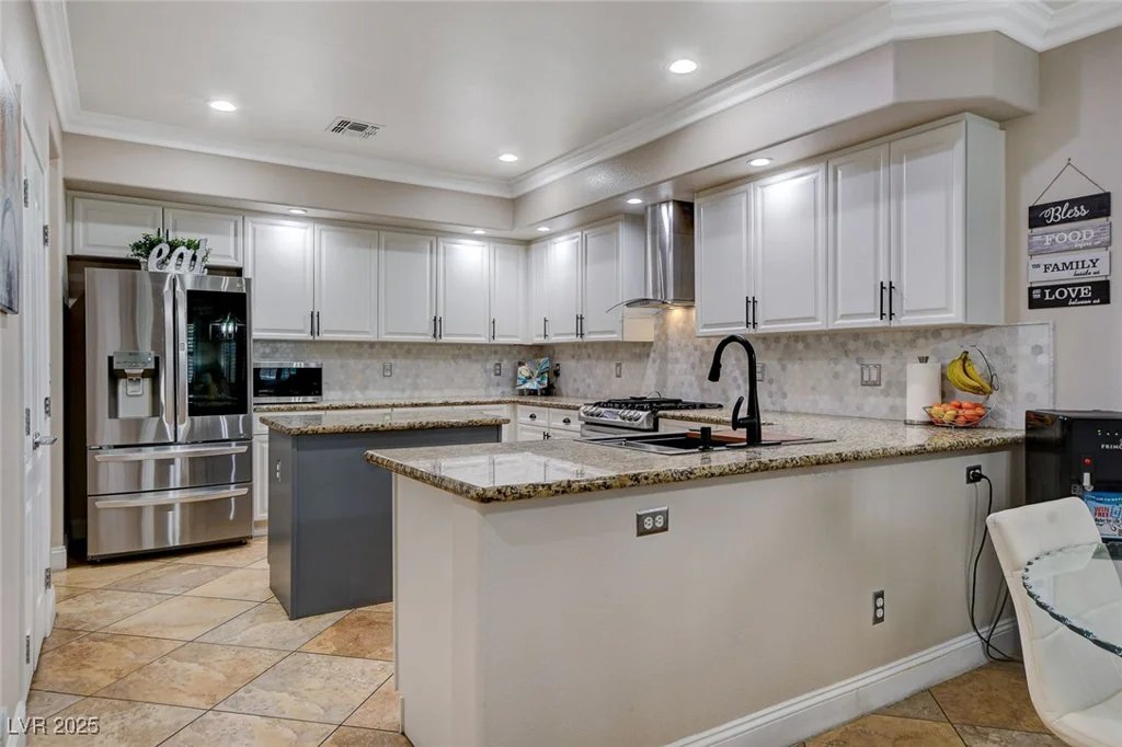 7013 Pink Flamingos, North Las Vegas, NV 89084