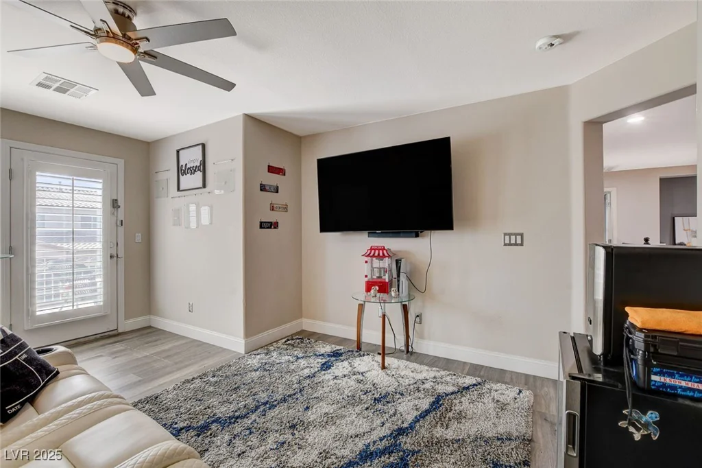 7013 Pink Flamingos, North Las Vegas, NV 89084