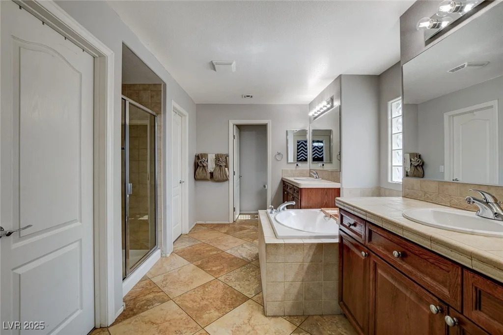 7013 Pink Flamingos, North Las Vegas, NV 89084