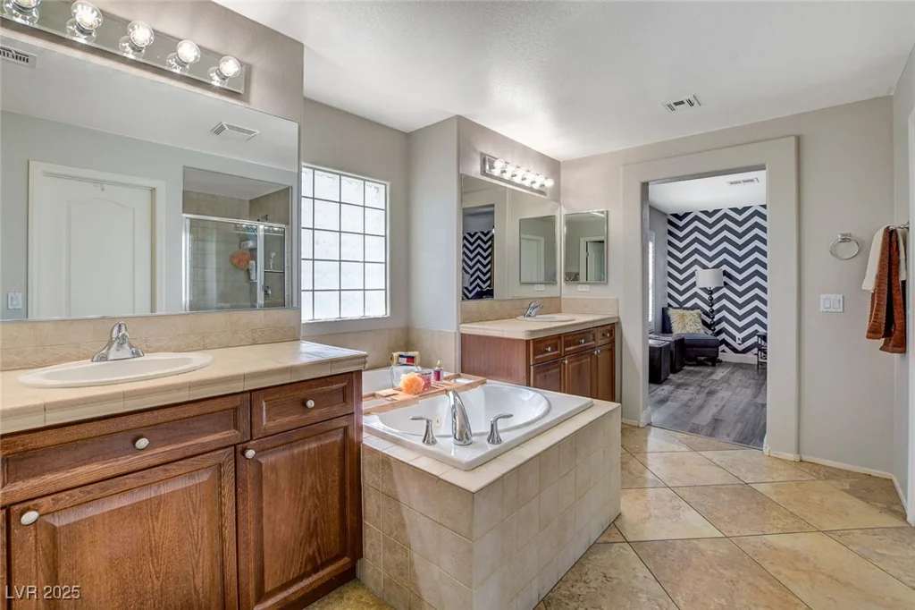 7013 Pink Flamingos, North Las Vegas, NV 89084