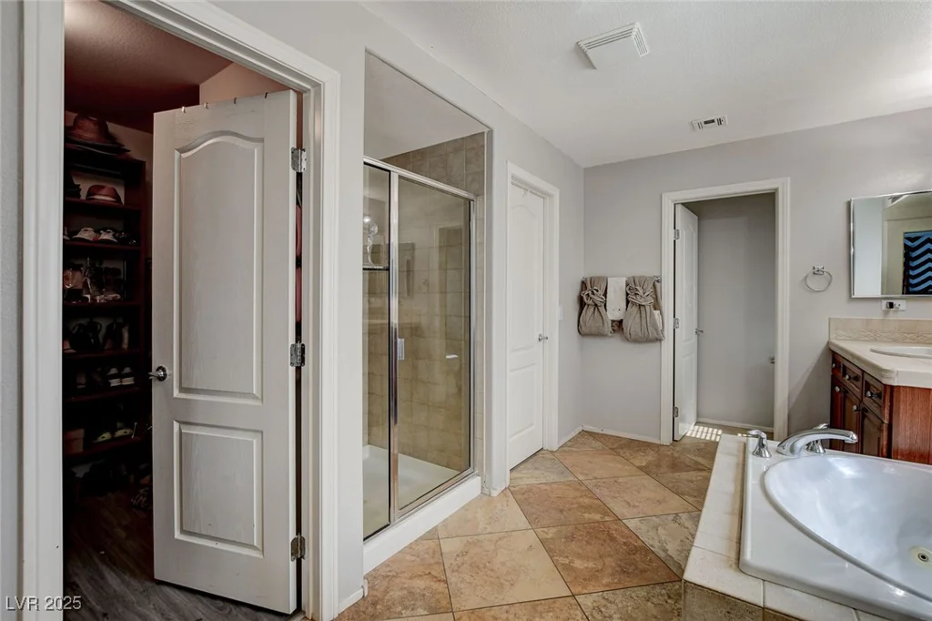 7013 Pink Flamingos, North Las Vegas, NV 89084
