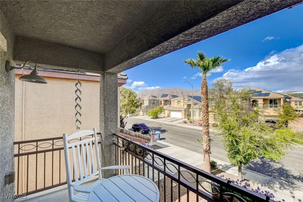 7013 Pink Flamingos, North Las Vegas, NV 89084