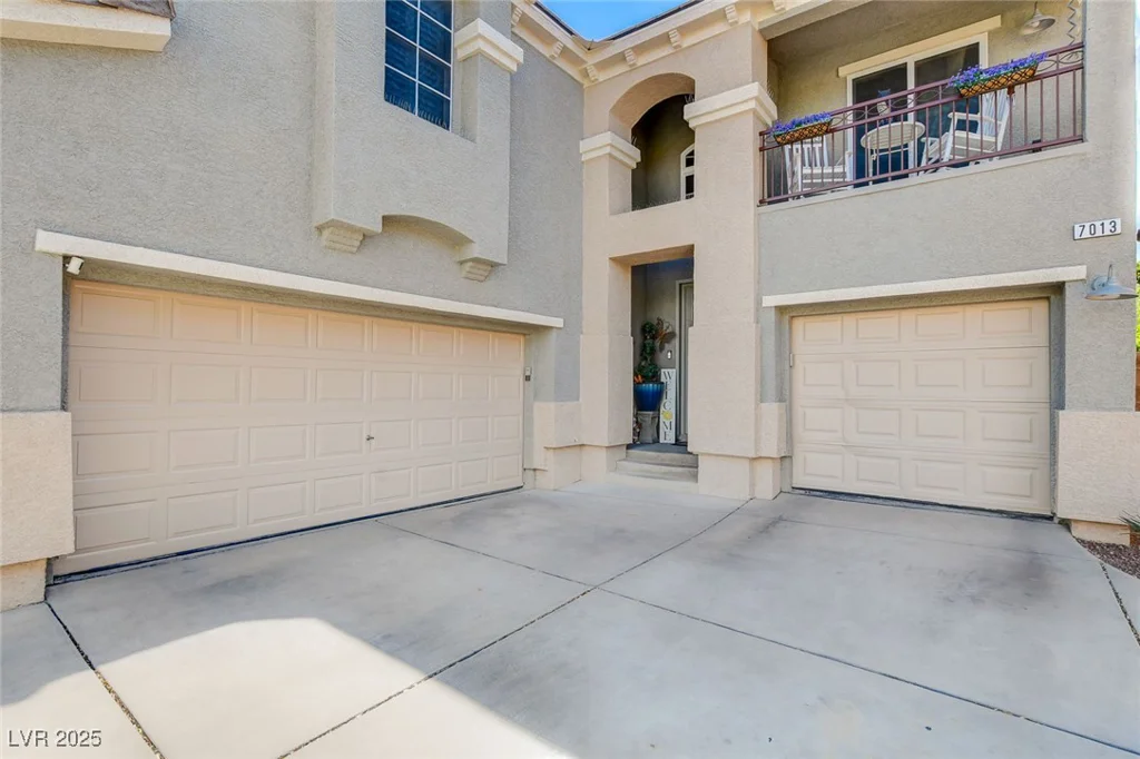 7013 Pink Flamingos, North Las Vegas, NV 89084