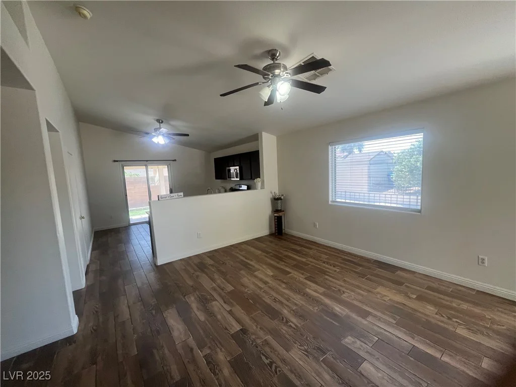5904 Oakton, Las Vegas, NV 89130