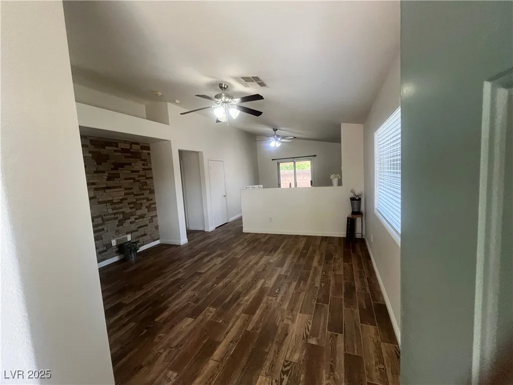 5904 Oakton, Las Vegas, NV 89130