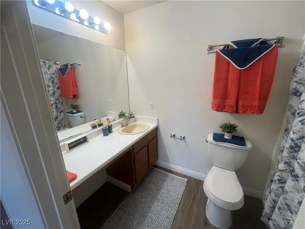 5904 Oakton, Las Vegas, NV 89130