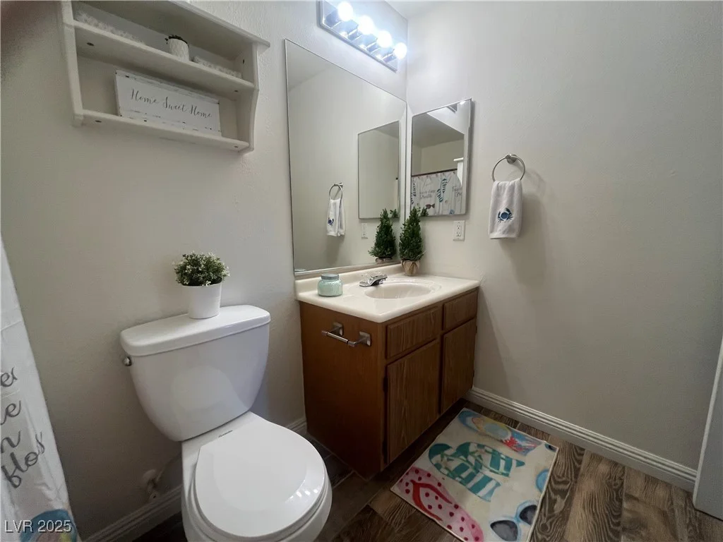 5904 Oakton, Las Vegas, NV 89130