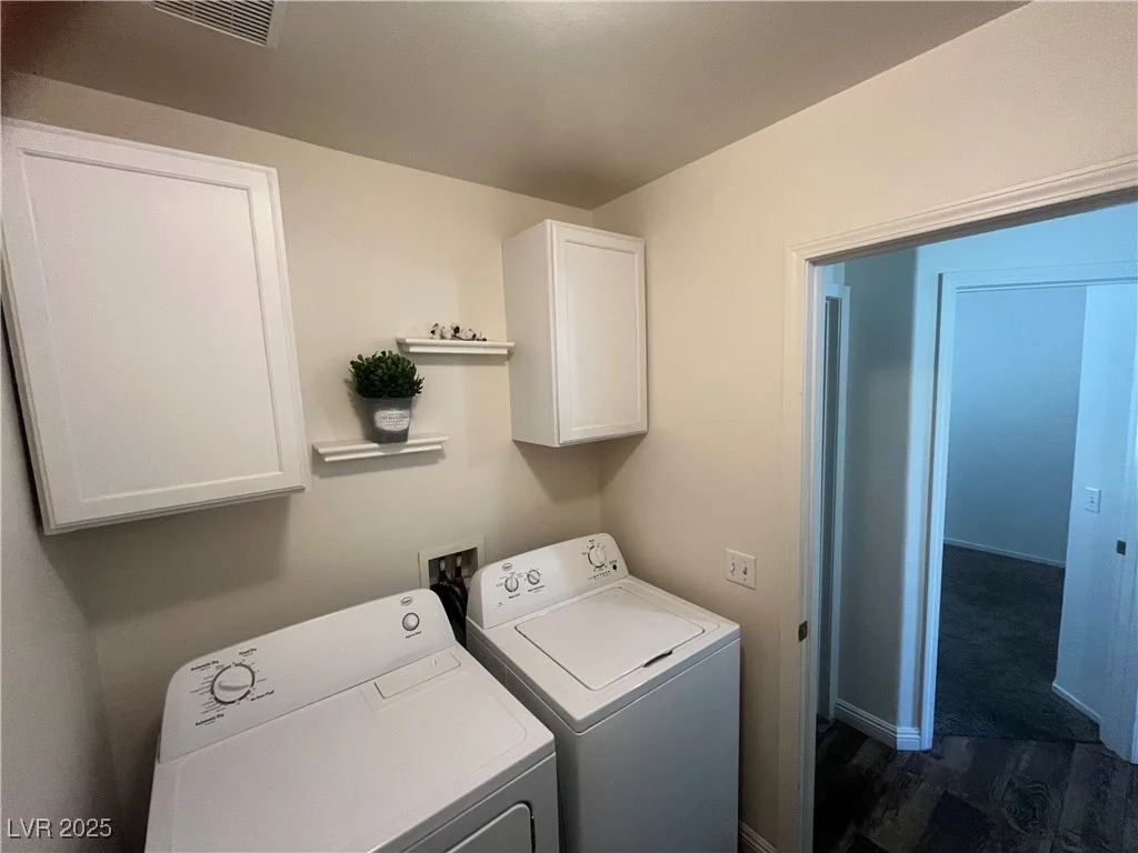 5904 Oakton, Las Vegas, NV 89130