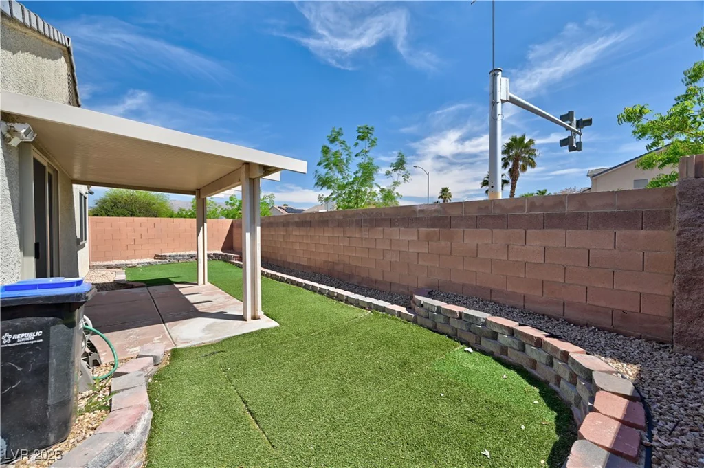 5904 Oakton, Las Vegas, NV 89130