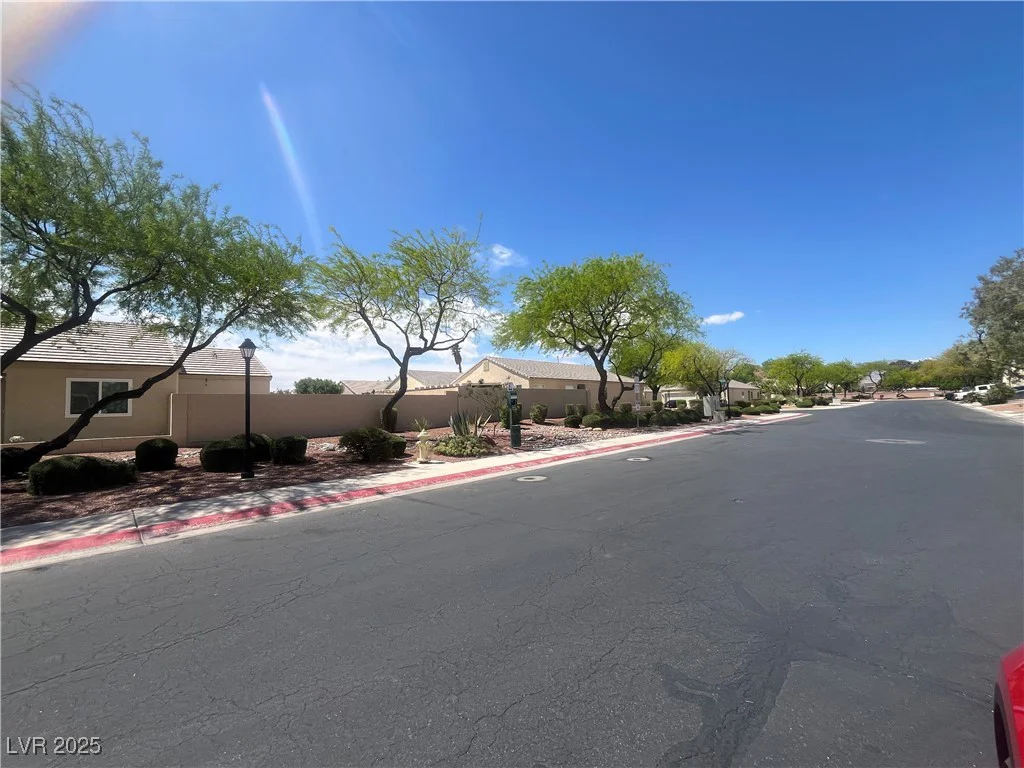 5904 Oakton, Las Vegas, NV 89130