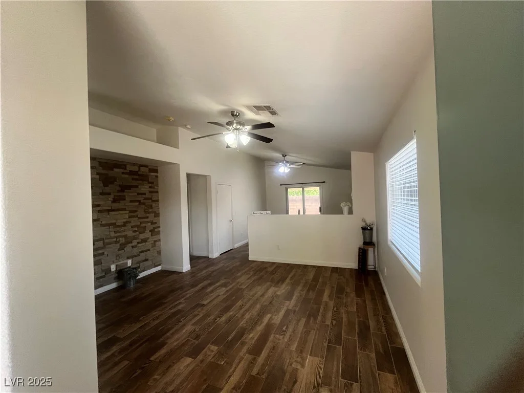 5904 Oakton, Las Vegas, NV 89130