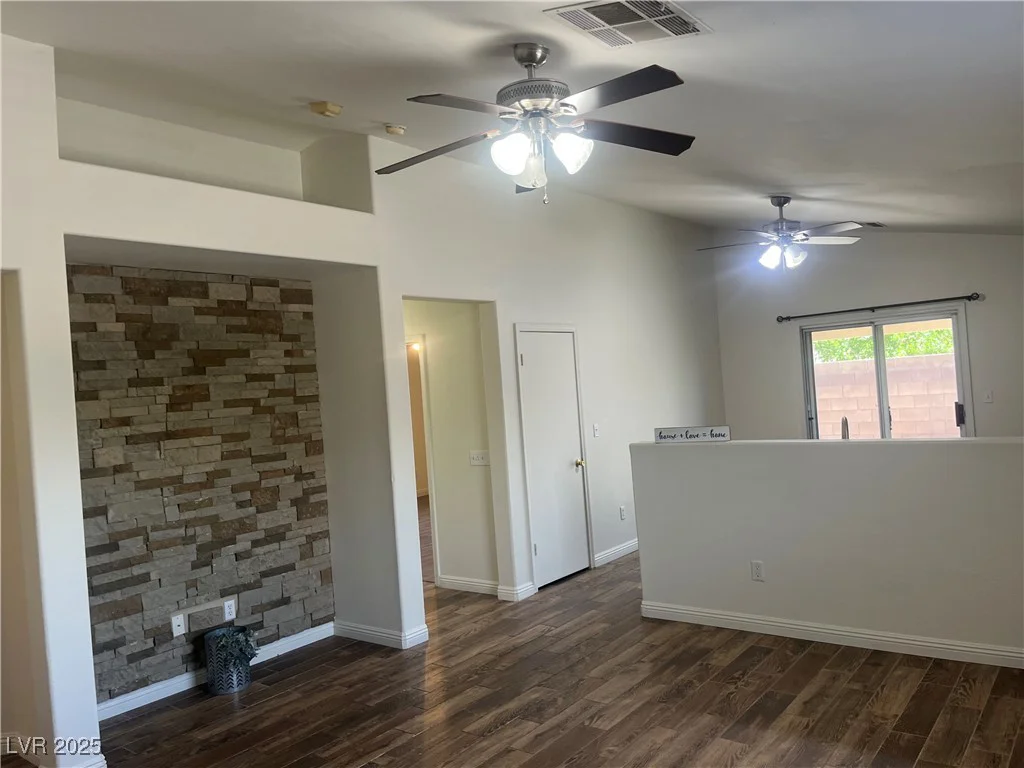 5904 Oakton, Las Vegas, NV 89130