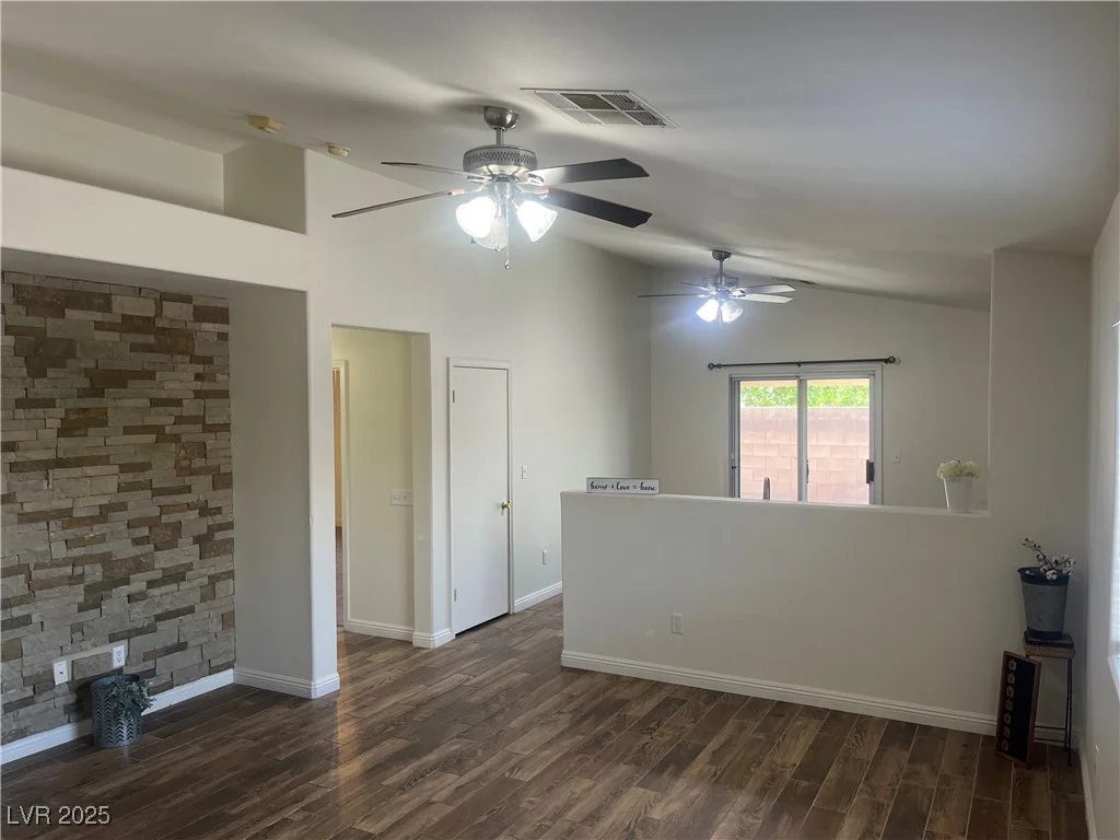 5904 Oakton, Las Vegas, NV 89130