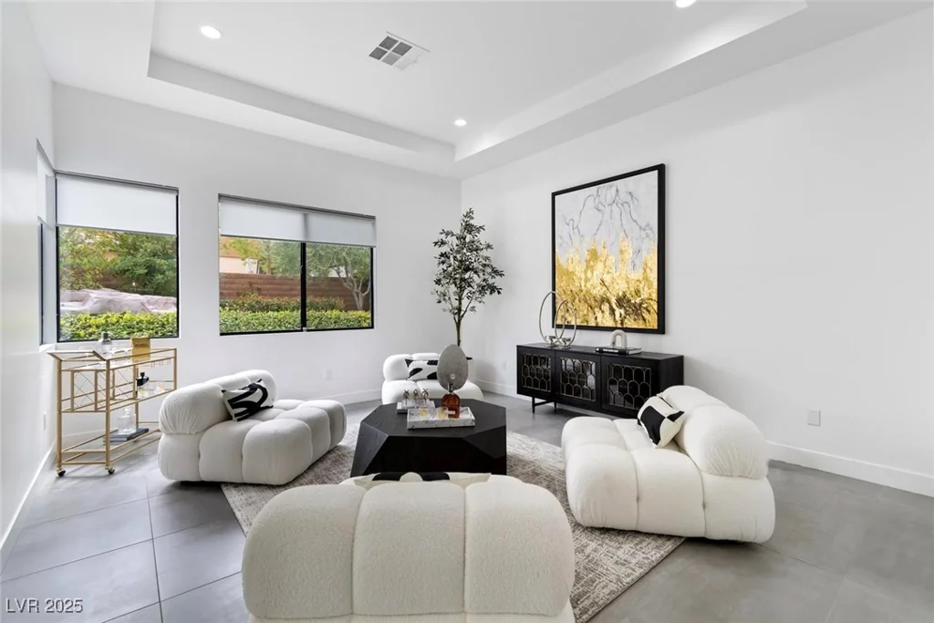 29 Owl Ridge, Las Vegas, NV 89135