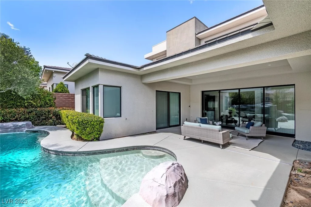 29 Owl Ridge, Las Vegas, NV 89135