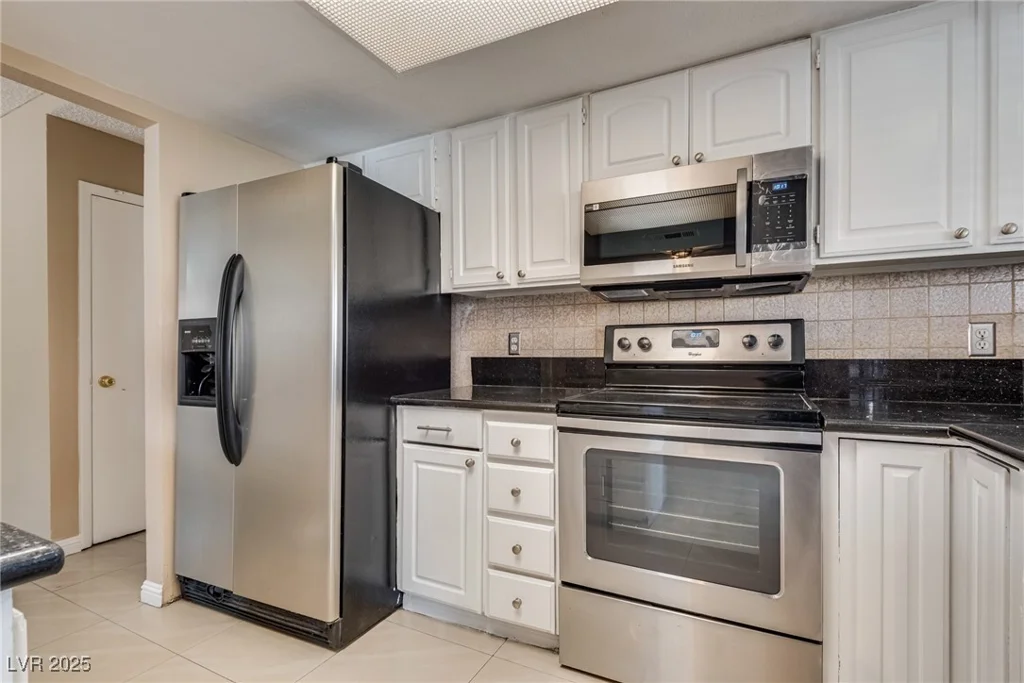 3350 Duece, Las Vegas, NV 89121