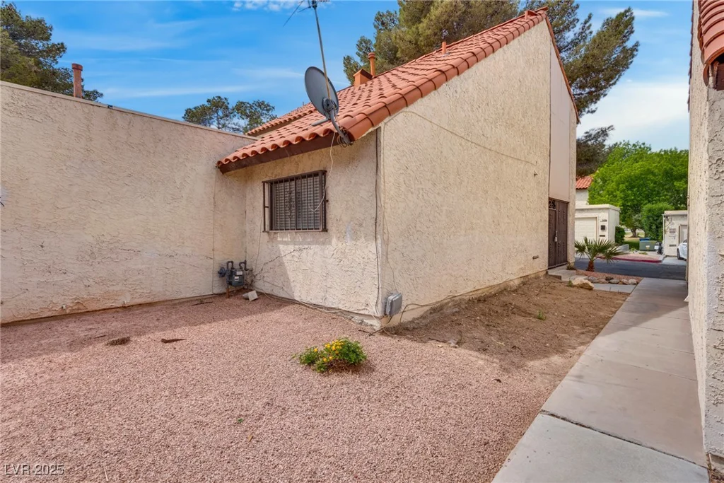 3350 Duece, Las Vegas, NV 89121