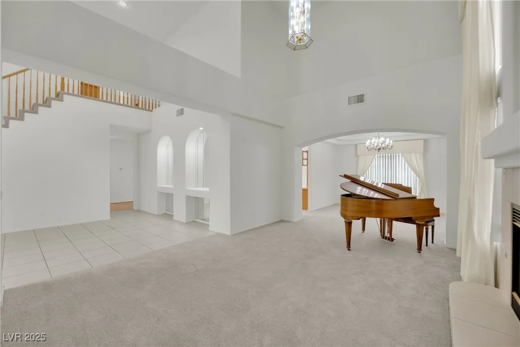 6927 Adobe Villa, Las Vegas, NV 89142