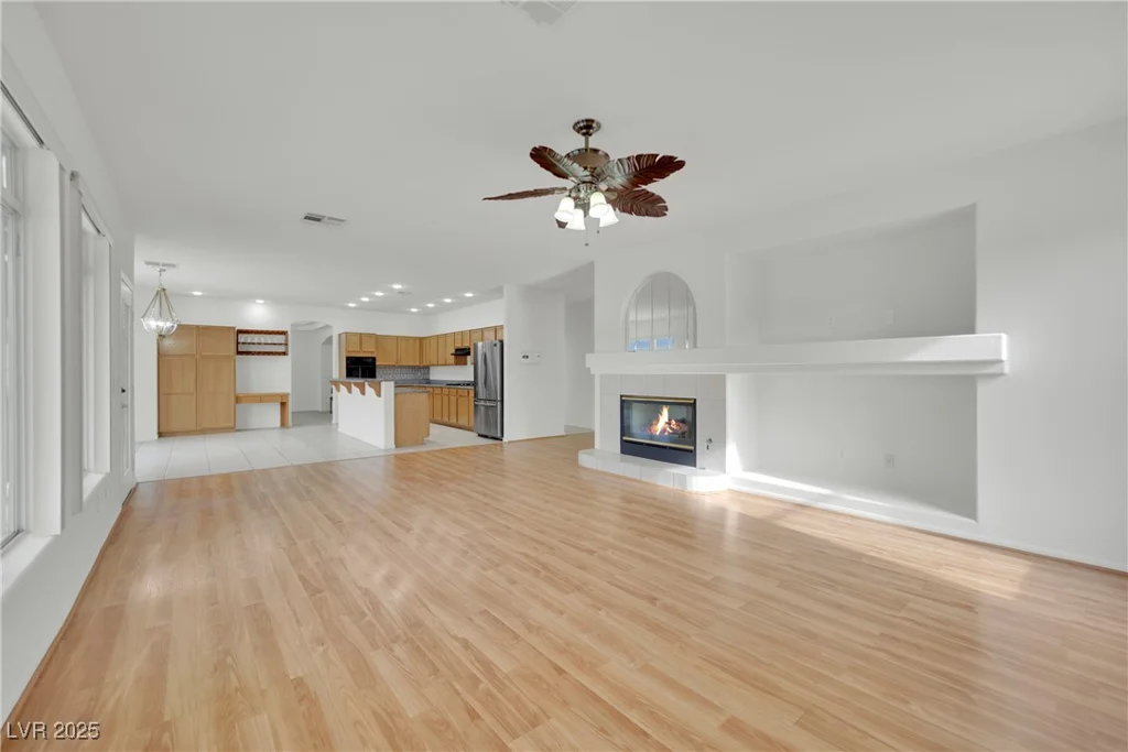 6927 Adobe Villa, Las Vegas, NV 89142