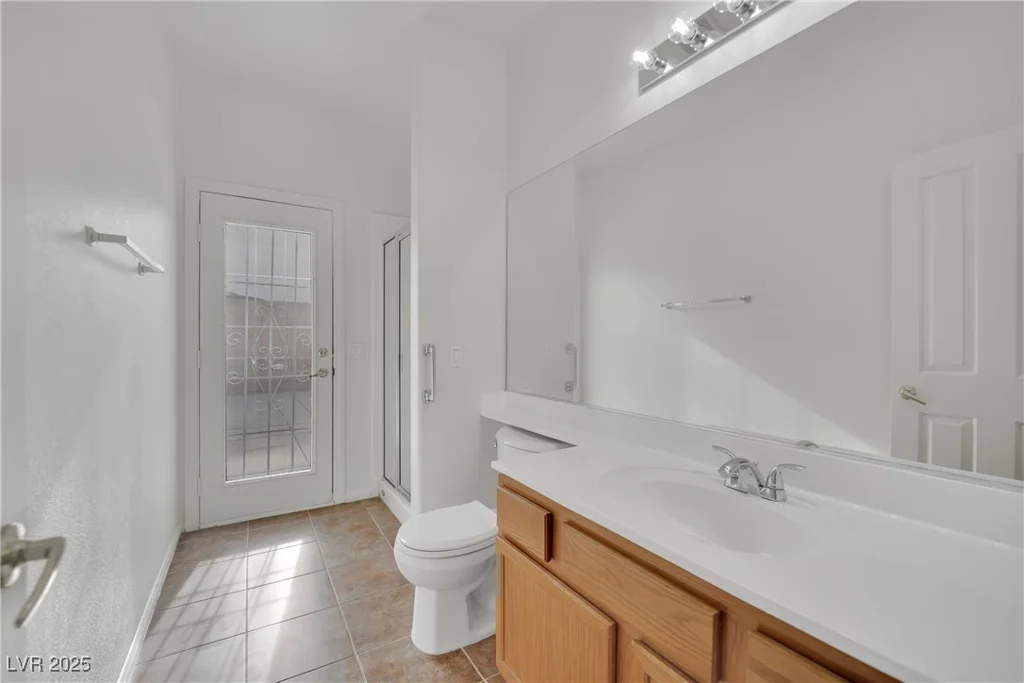 6927 Adobe Villa, Las Vegas, NV 89142