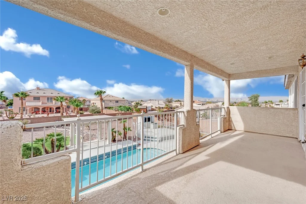 6927 Adobe Villa, Las Vegas, NV 89142