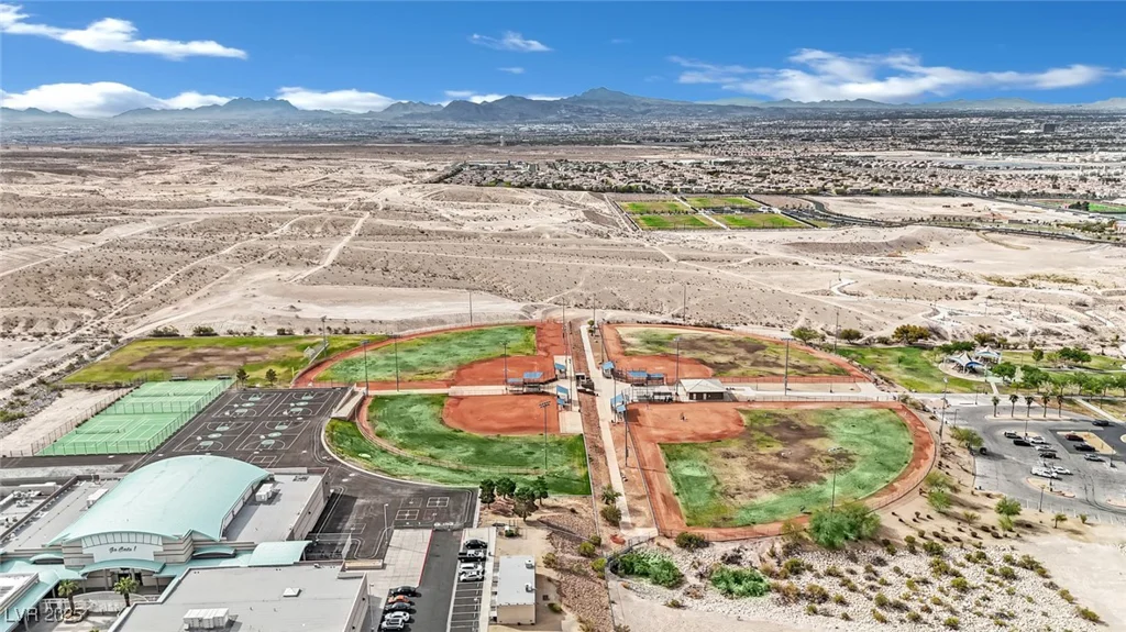 6927 Adobe Villa, Las Vegas, NV 89142