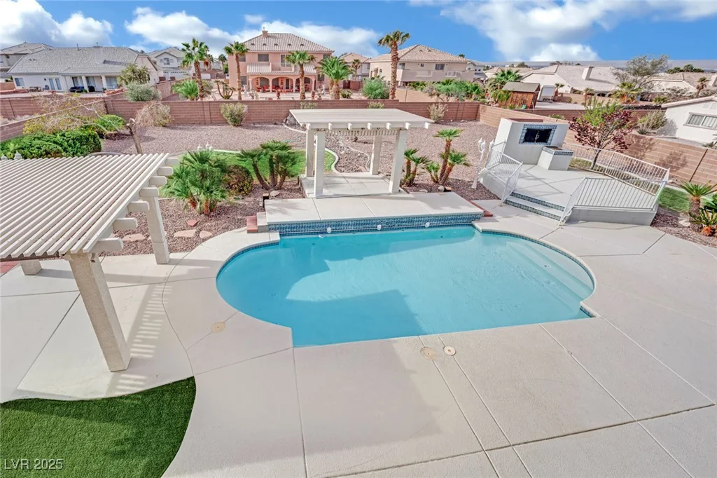 6927 Adobe Villa, Las Vegas, NV 89142