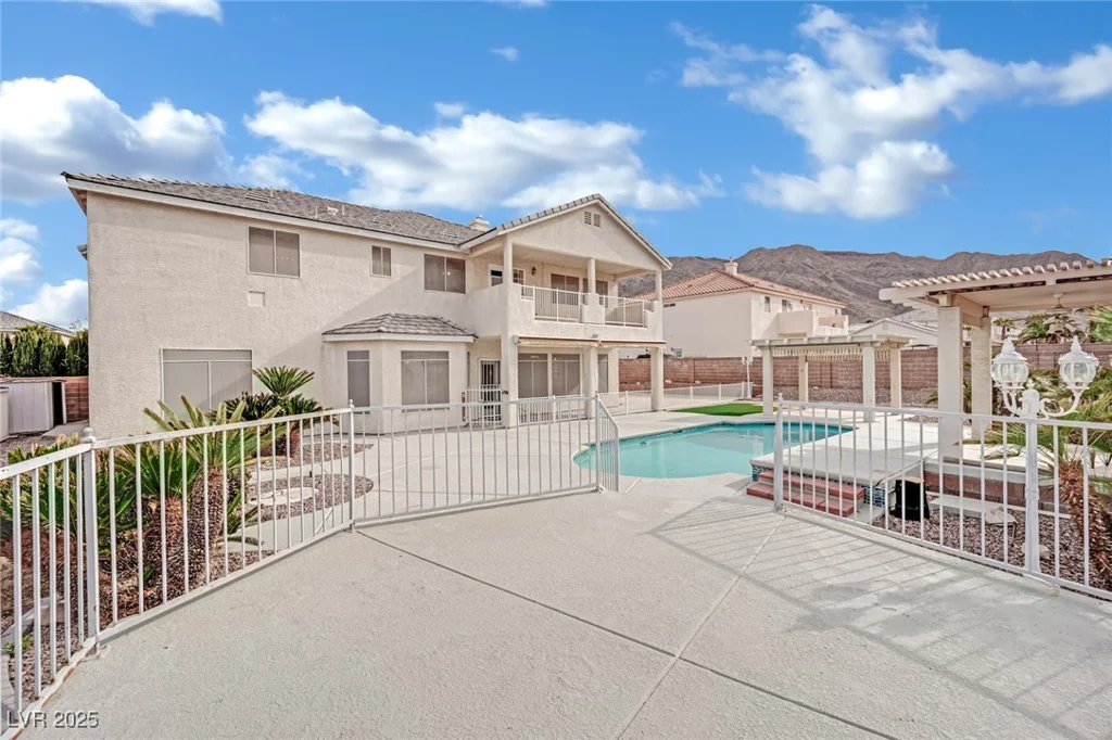 6927 Adobe Villa, Las Vegas, NV 89142