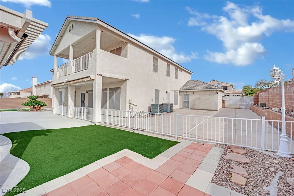 6927 Adobe Villa, Las Vegas, NV 89142