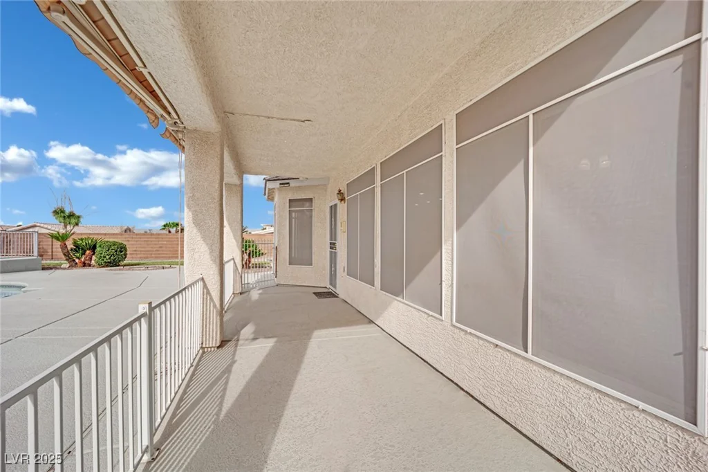 6927 Adobe Villa, Las Vegas, NV 89142