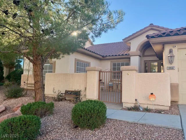 10657 San Vercelli, Las Vegas, NV 89141