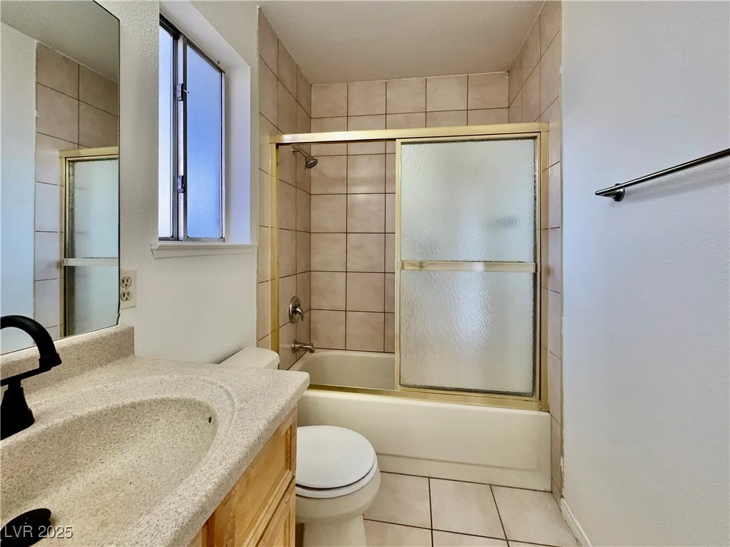 8072 Hackberry, Las Vegas, NV 89123