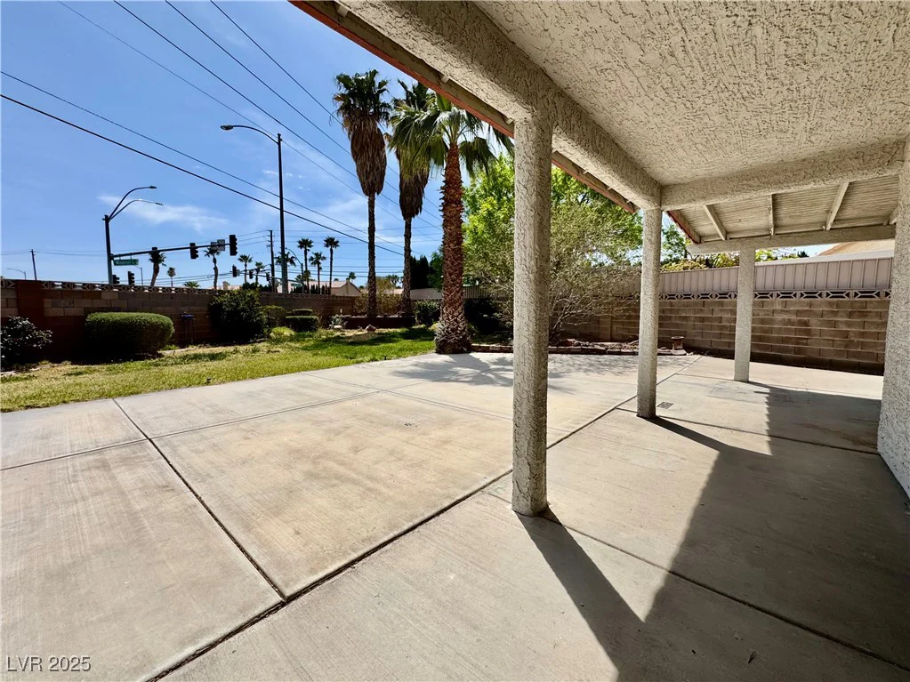 8072 Hackberry, Las Vegas, NV 89123