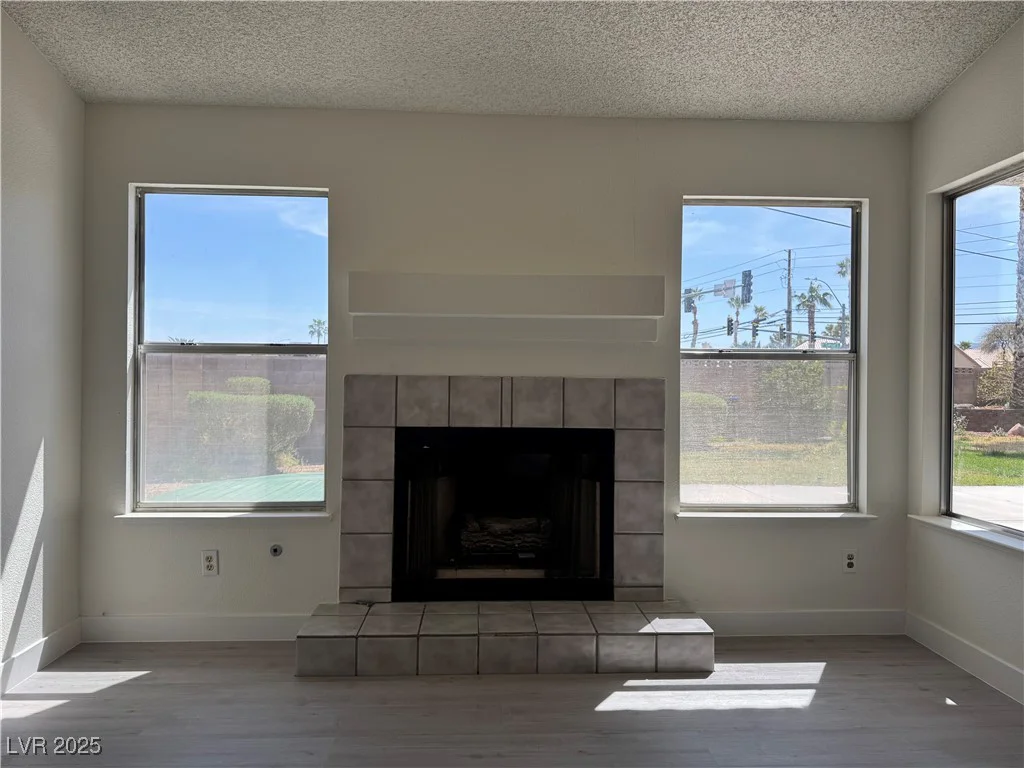 8072 Hackberry, Las Vegas, NV 89123