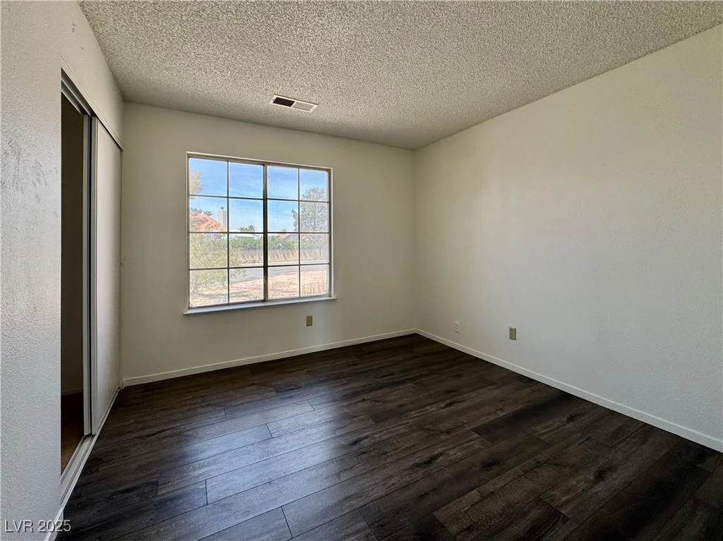 8072 Hackberry, Las Vegas, NV 89123