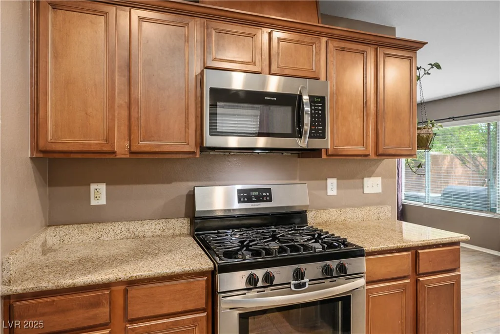 10235 Headrick, Las Vegas, NV 89166