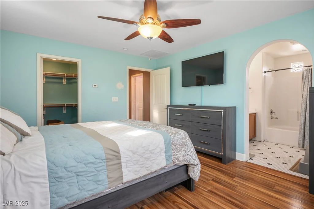 10235 Headrick, Las Vegas, NV 89166