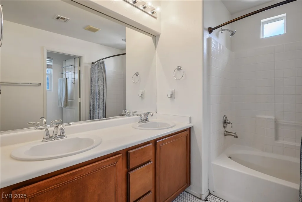 10235 Headrick, Las Vegas, NV 89166