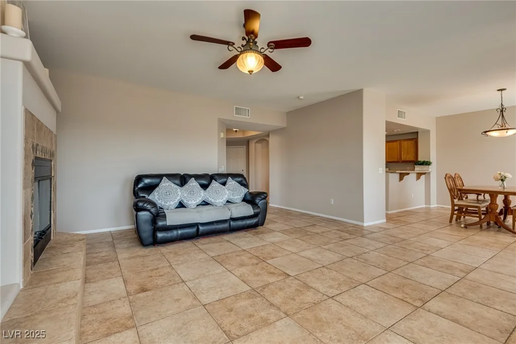 10809 Garden Mist, Las Vegas, NV 89135